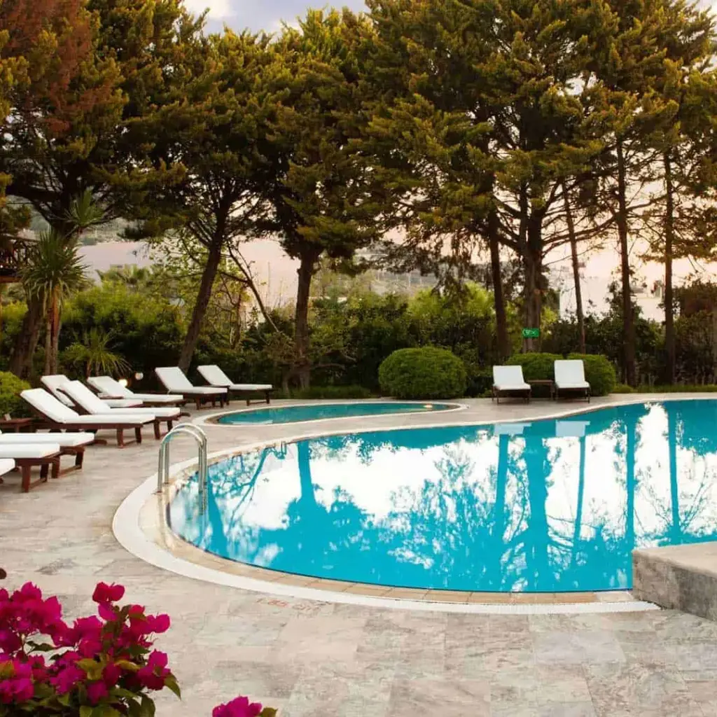 pool-thelifeco-bodrum.webp