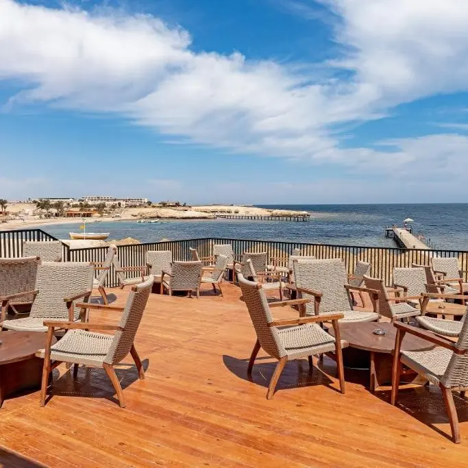 Sentido Naga Bay terasa cu view.webp