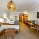 Sunwing Bangtao camera dubla cu extrabed vazut dinspre balcon.webp